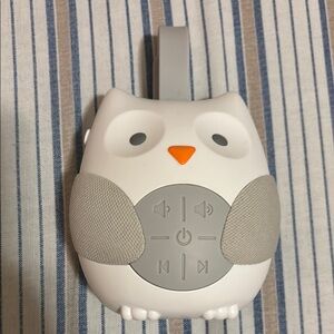 White and Gray Owl Sound Machine